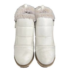 WHITE MOUNTAIN Shoes Women's Taurus Boot, Puffer Bootie White Waterproof Sz 10.5